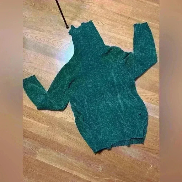 Laura Scott~Chenille Cowl Neck Ribbed Sweater - Picture 6 of 6